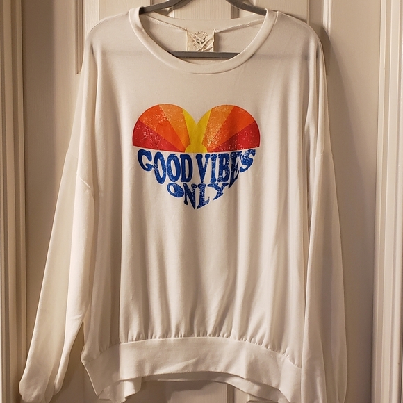 Fantastic Fawn Tops - Fantastic Fawn Sweatshirt 'GOOD VIBES ONLY' Colorful Design (Oversized Med)